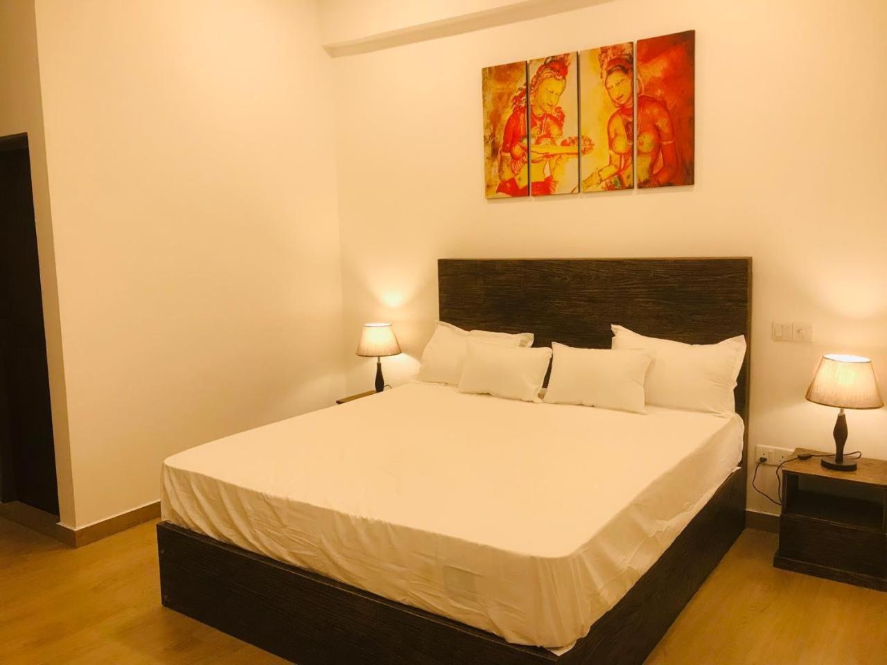 Lucky Transit Hotel - Katunayake Airport Εξωτερικό φωτογραφία